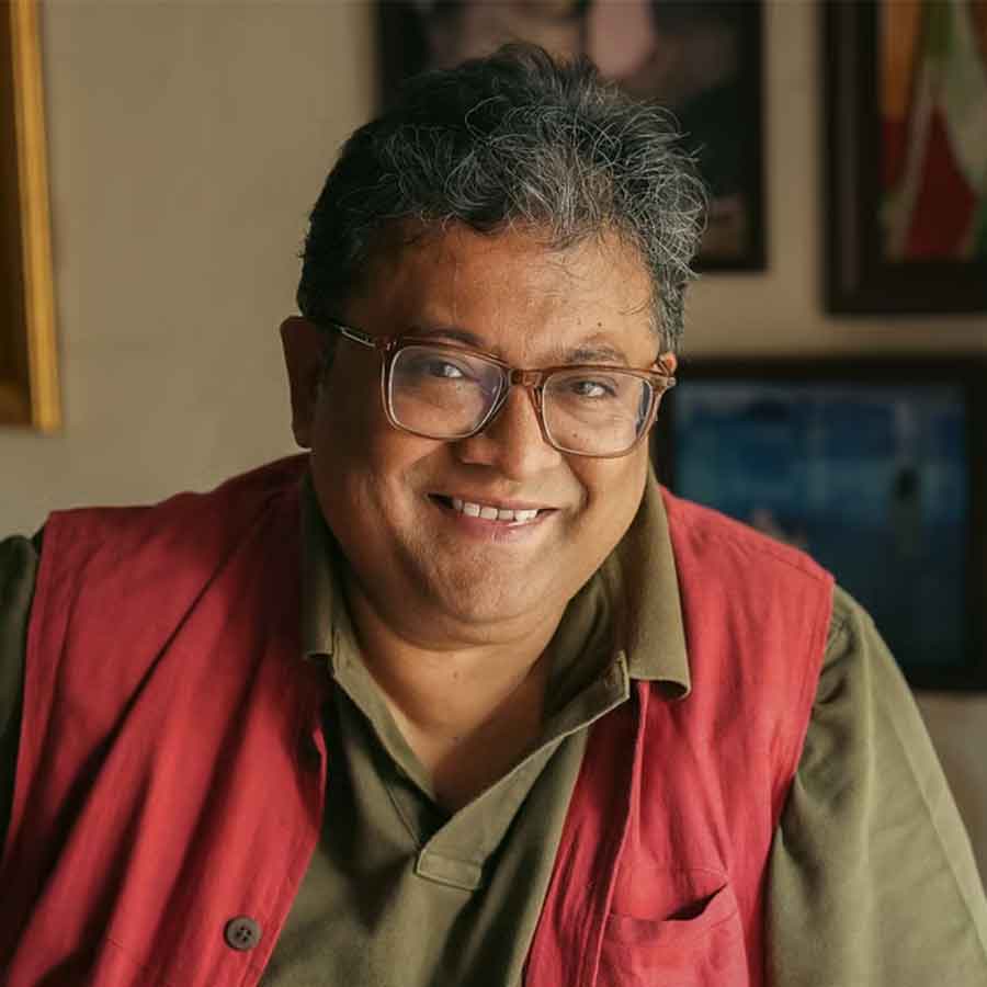 Indian film director Aniruddha Roy Chowdhury talks about his jouney in bollywood and comeback in Bengali films dgtl