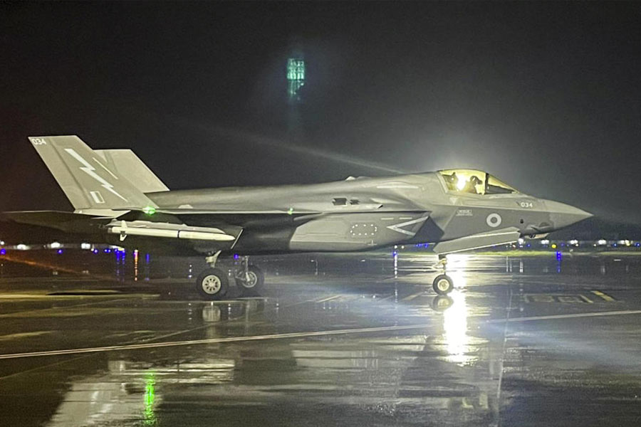 British Royal Navy stealth fighter jet F-35B may be dismantled to move from Kerala