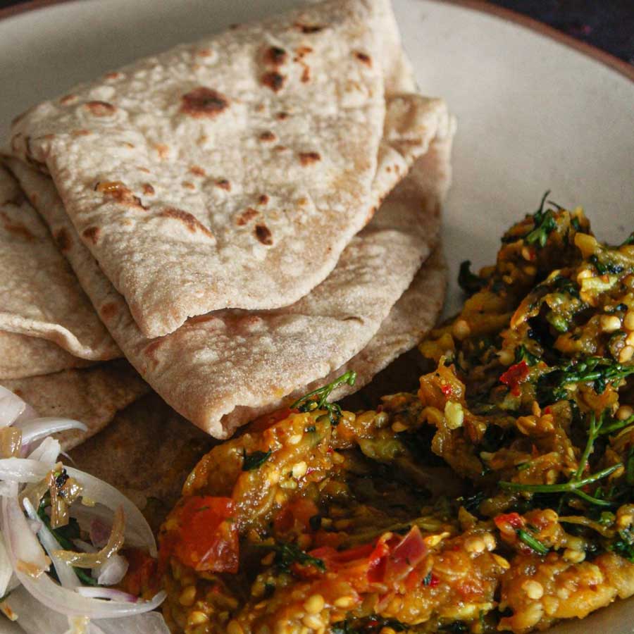 রুটি বেগুনভর্তাও থাক এক একদিন।