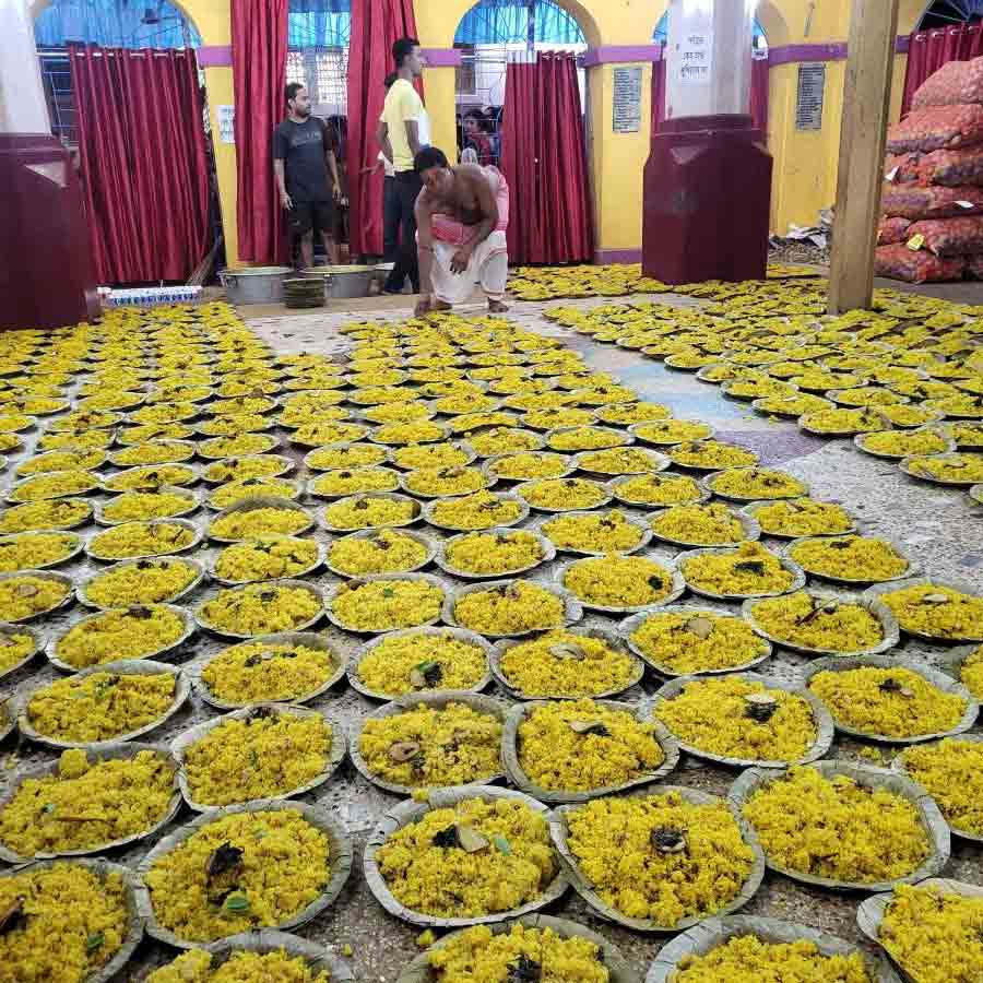 Two Ratha Yatra committees of Bishunpur spent lakhs in prasad of Ratha Yatra