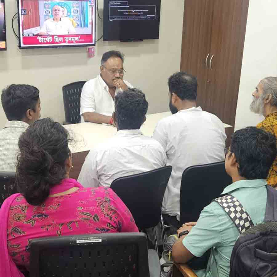 SSC Tecahers who Lost their Job meet Shamik Bhattacharya