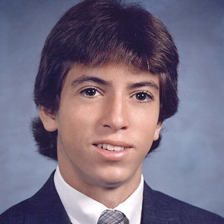 All need to know about Chris McCandless, American youth who left family for adventure and died in 24 