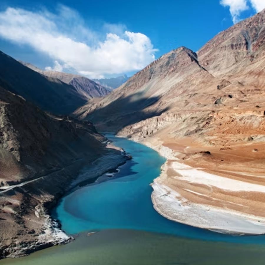 Pakistan ex foreign minister Bilawal Bhutto Zardari ready to extradite terrorists like Hafiz Saeed and Masood Azhar to India