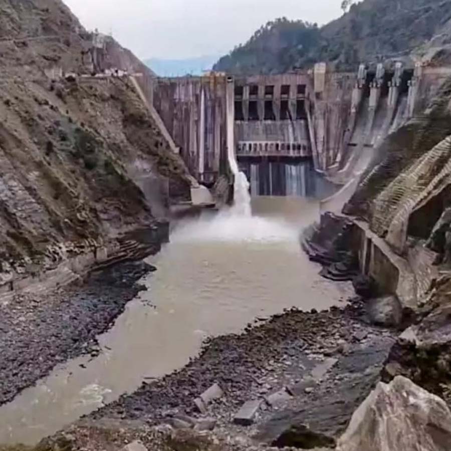 Pakistan ex foreign minister Bilawal Bhutto Zardari ready to extradite terrorists like Hafiz Saeed and Masood Azhar to India