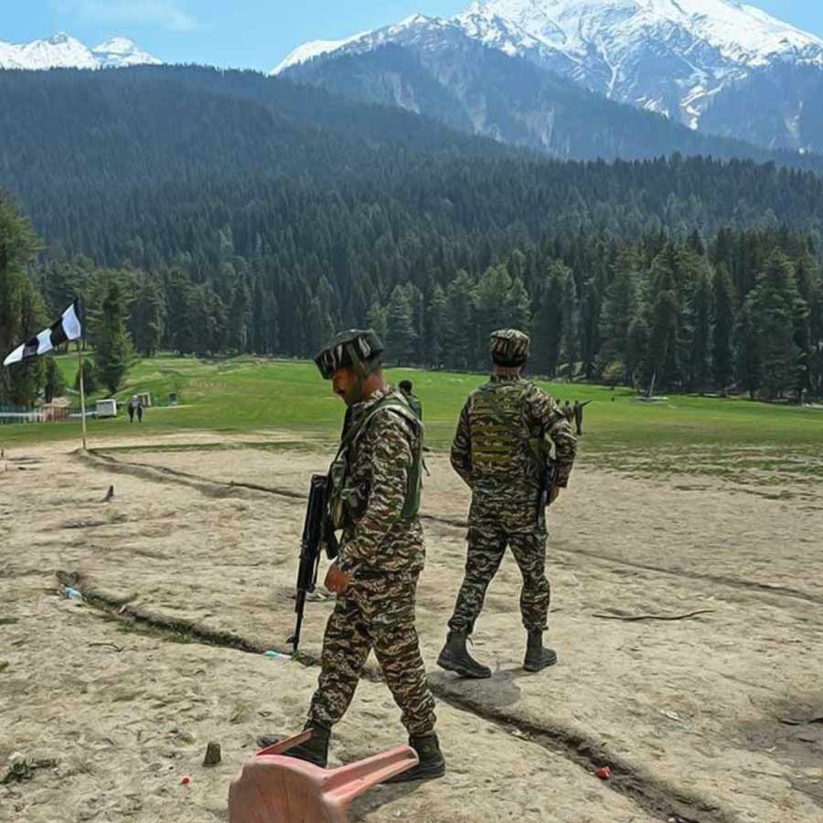 Pakistan ex foreign minister Bilawal Bhutto Zardari ready to extradite terrorists like Hafiz Saeed and Masood Azhar to India