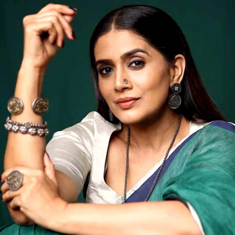 Actress Sonali Kulkarni love biking or cycling, why it is good for health dgtl