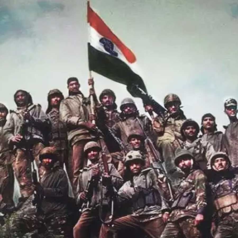 Pakistan Army Chief Asim Munir paid heartfelt tribute to their Kargil heroes after 26 years dgtl