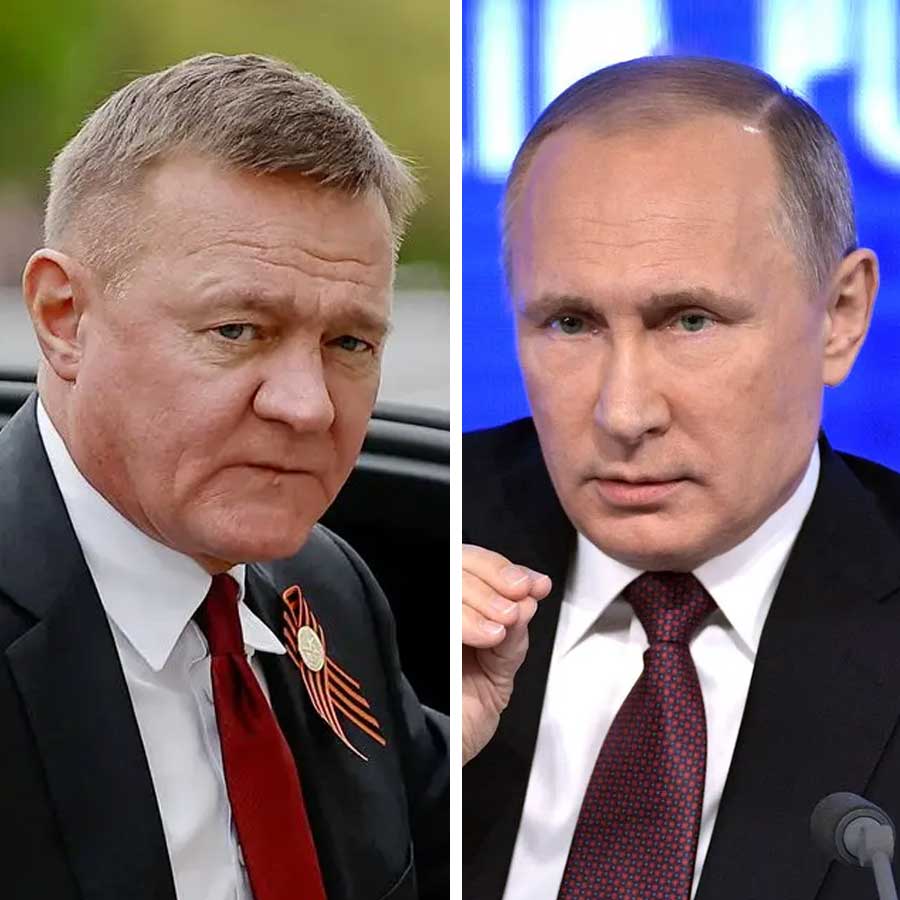 Russian President Putin sacks transport minister Roman Starovoyt