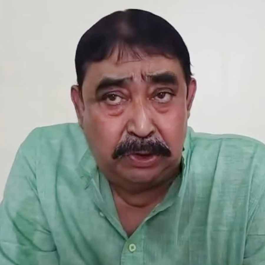 Birbhum Police Super moves to Calcutta High Court against National Commission for Women over Anubrata Mondal Case dgtl