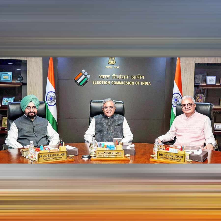 There are enough reasons for the decline in trust in the Chief Election Commissioner