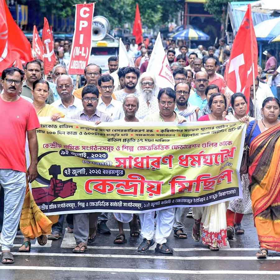 Very little impact of Labour Union's strike at Murshidabad