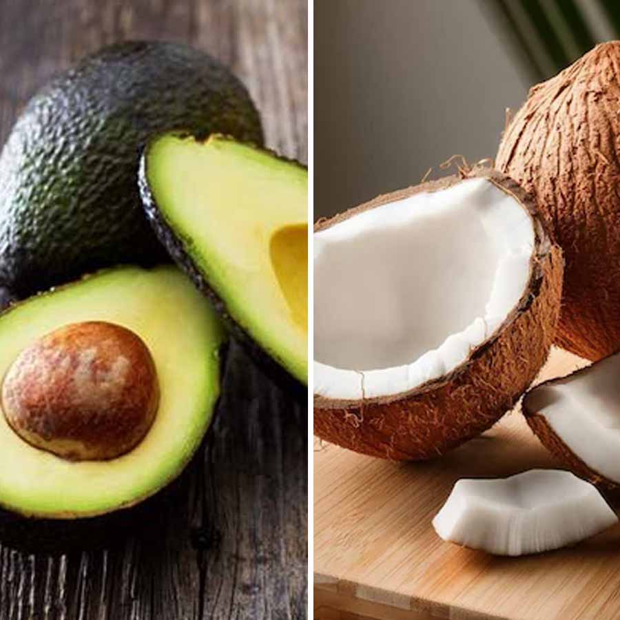 অ্যাভাকোডো শরীরের জন্য ভাল, কিন্তু নারকেলের পুষ্টিগুণও কম নয়।