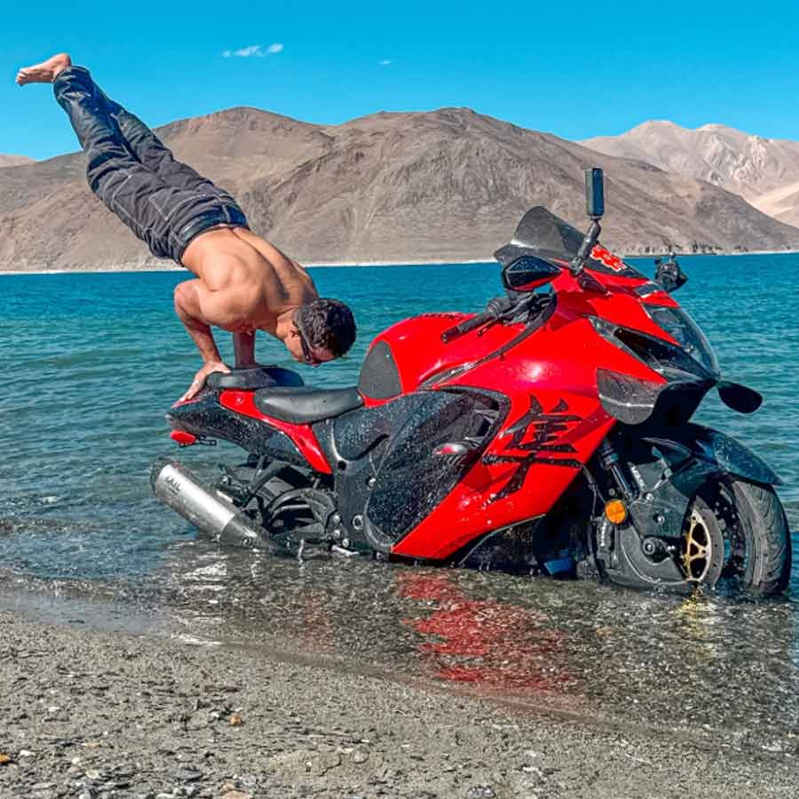 Ladakh police booked youtuber for doing stunt in Pangong lake dgtl