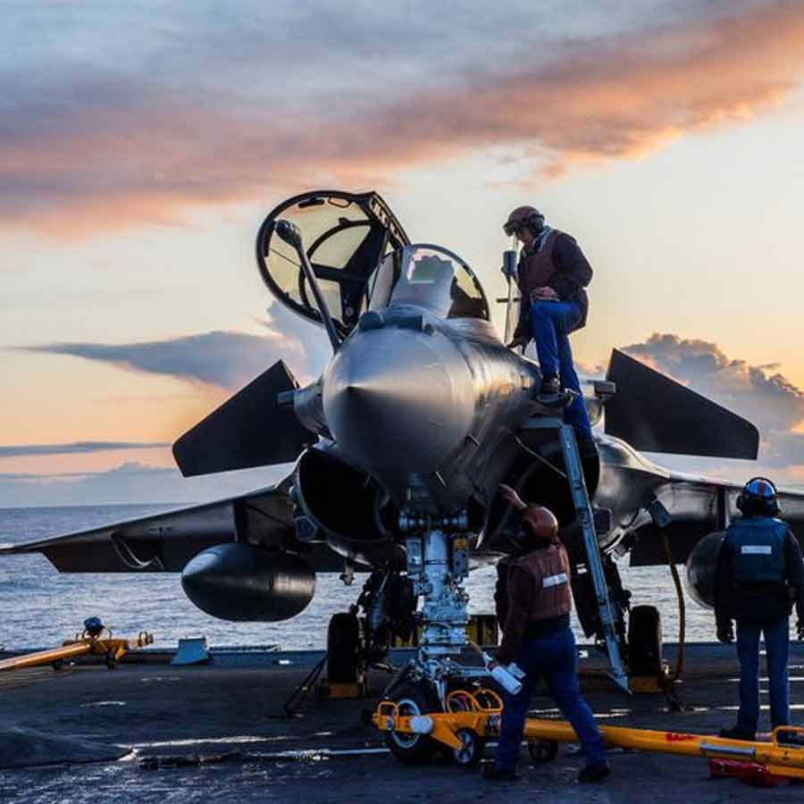 4 Chinese arrested in Greece for clicking photos of Rafale fighter jets