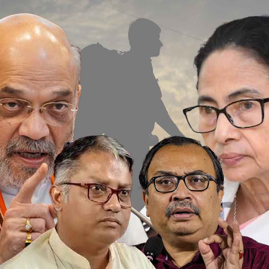 Bengal BJP attacks Mamata on allegation of defending illegal Bangladeshi immigrants, AITC gives rebuttal by calling infiltration a failure of Shah
