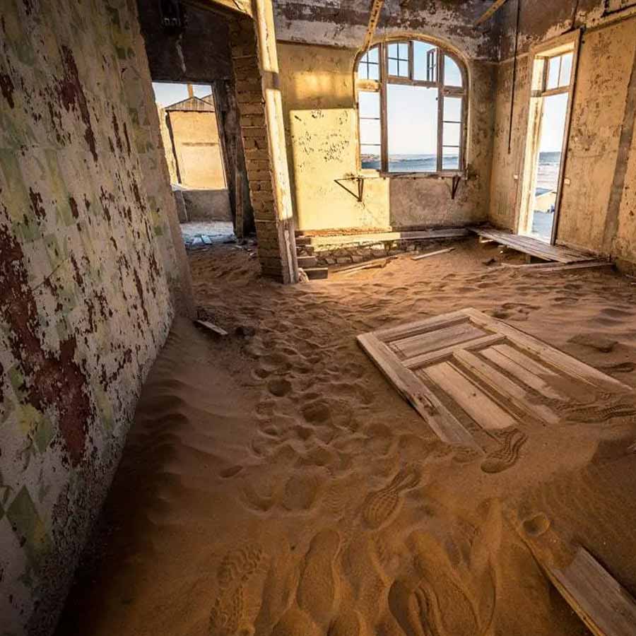 The African ghost town