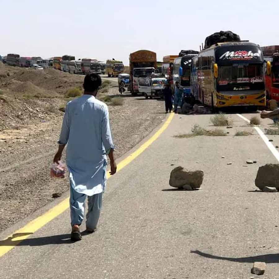 Armed men kidnap and kill nine bus passengers in Pakistan’s Balochistan province dgtl