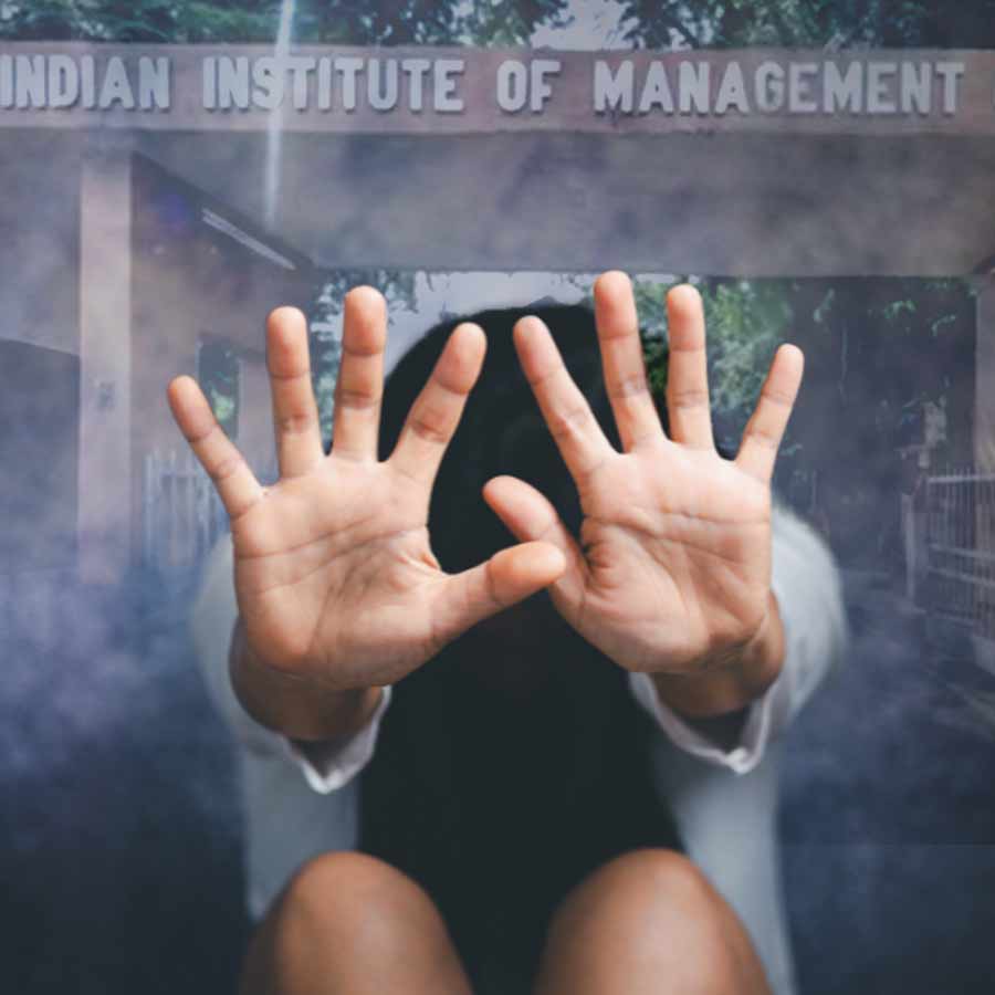 A management student allegedly assaulted in boys hostel of IIM Joka in Kolkata dgtl