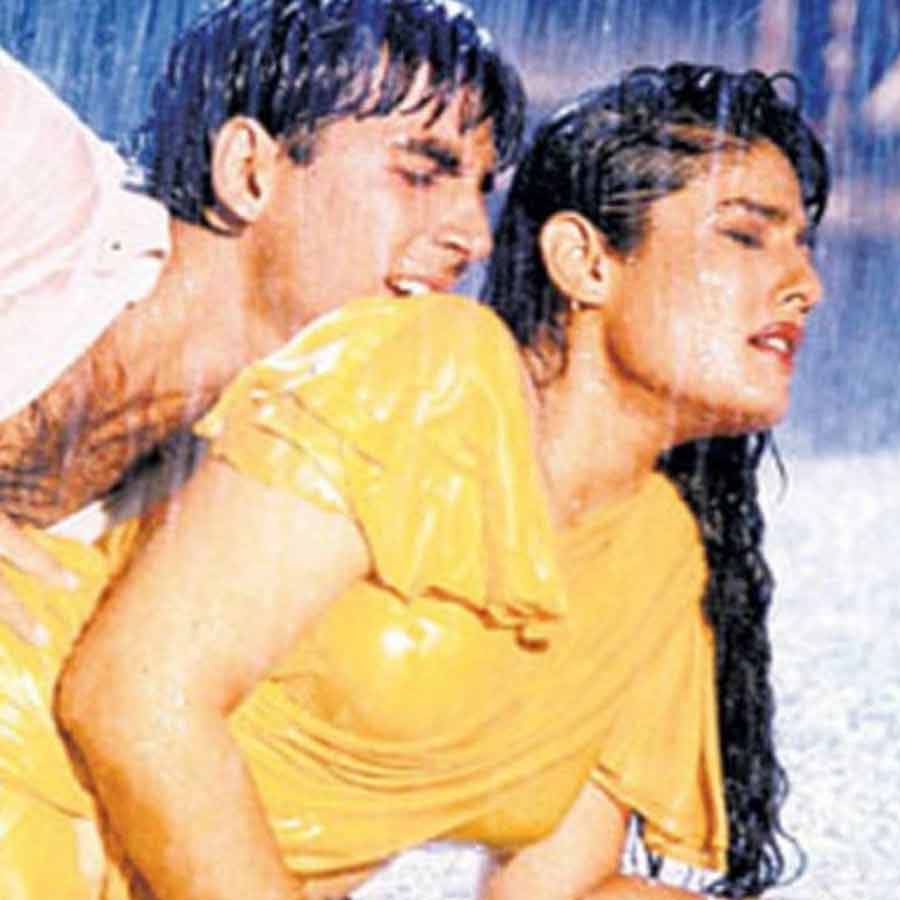 Raveena Tandon shares how she vomited after a kiss scene with hero