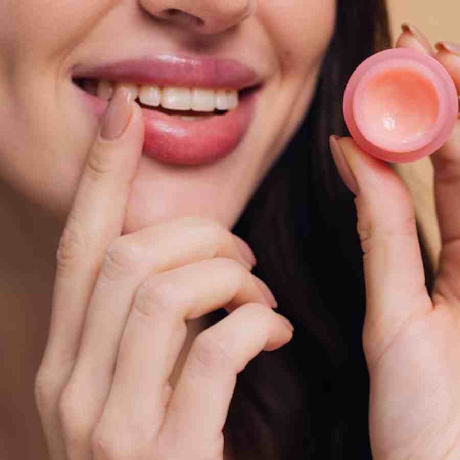How to take care of your lips dgtl