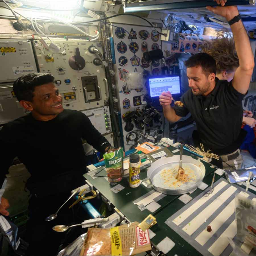 Shubhanshu Shukla dines in space with many foods dgtl