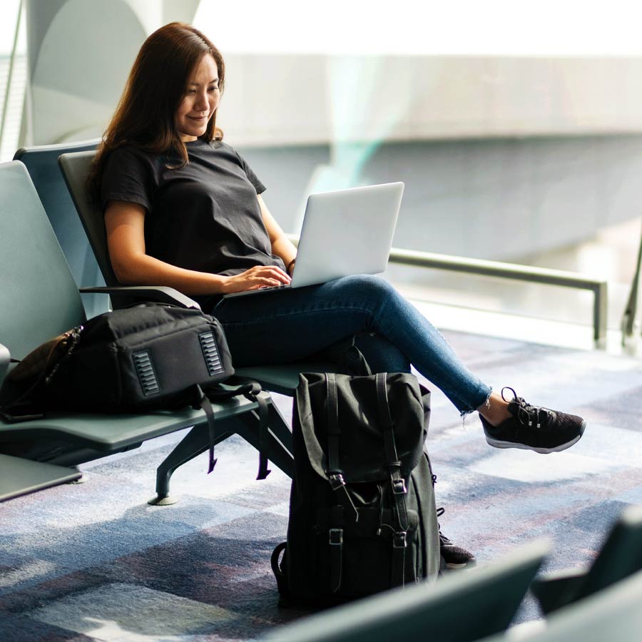 How to keep your laptop safe in time of travelling in a flight dgtl