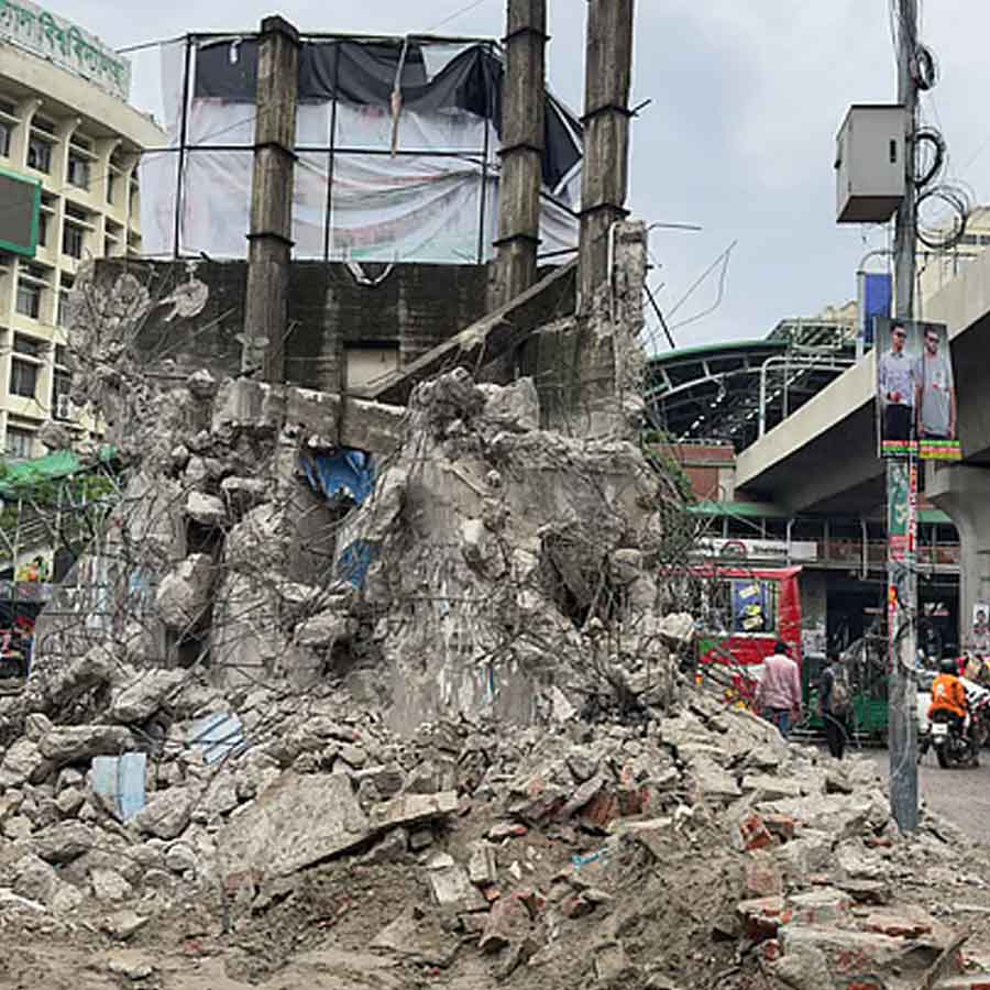 Bangladesh Interim Government demolishing Projanmo Chotto structure in Shahbagh of Dhaka dgtl