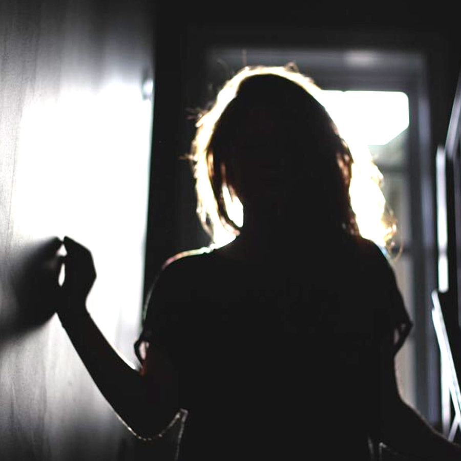 Woman’s heartbreaking story from sending pictures and money to fraudster and died from brain tumor dgtl