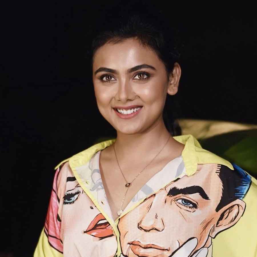 গুরুত্বপূর্ণ চরিত্রে দেখা যাবে ইধিকাকে।