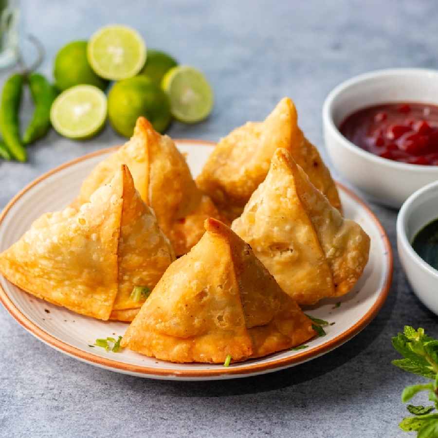 চায়ের সঙ্গে শিঙাড়া আপনিও খাচ্ছেন না তো?