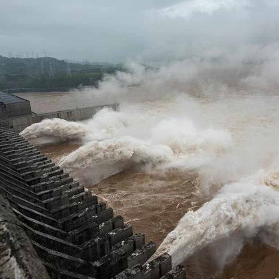 China dismantled 300 dams and shuts down hydropower stations to save Red River rare fish 