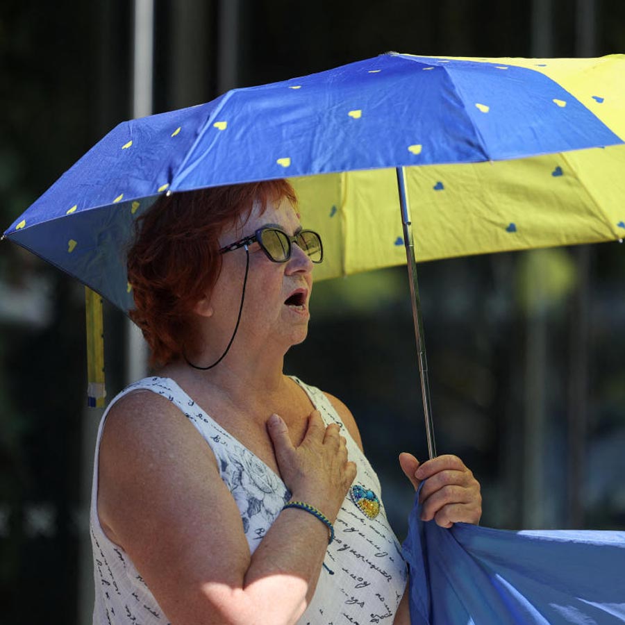 Intense Heat wave strikes England again