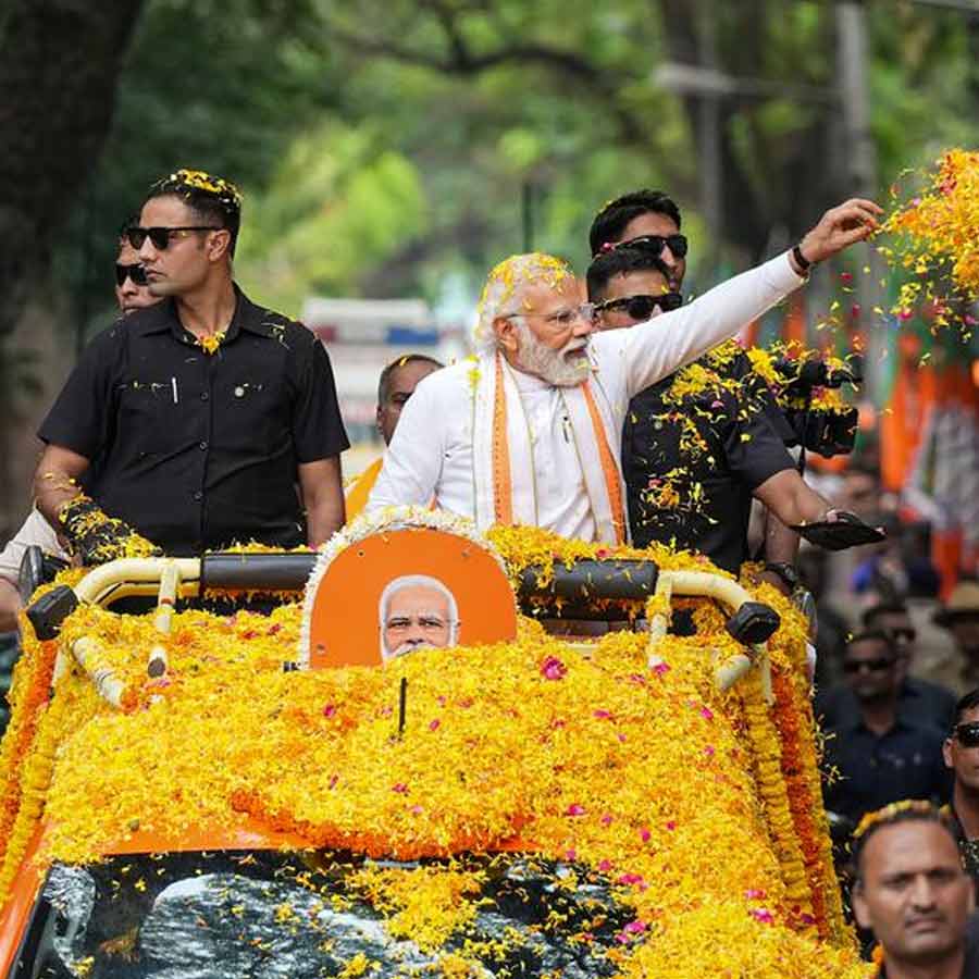 PM Modi to take take roadways to reach Durgapur meeting ground from Airport, last lap of road travel to be turned into undeclared Road Show