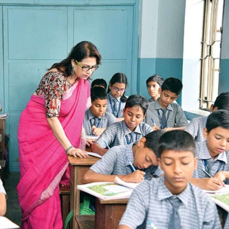 West Bengal Government to Introduce Kurmali Language in Primary School Curriculum dgtl
