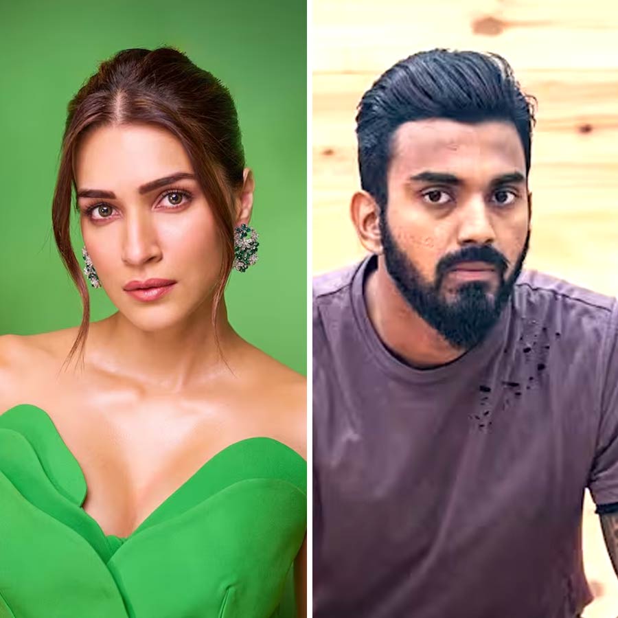 Man try to Enters Kriti Sanon & KL Rahul\'s Mumbai Building, Damage Lift & Makes Inappropriate Gestures At CCTV Camera