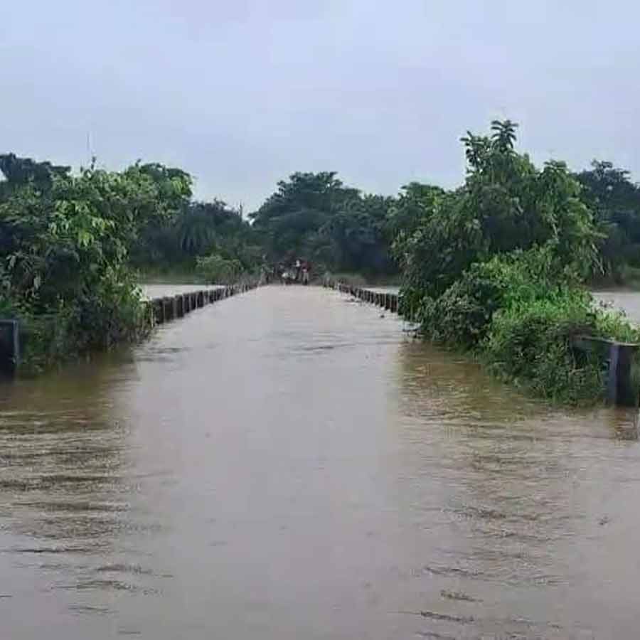 Waterlogging in several parts of Bankura due to heavy rain dgtld