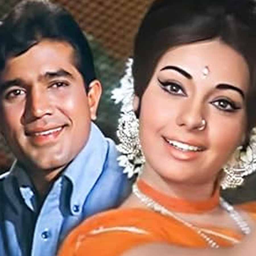 রাজেশের সঙ্গে যেমন খোলামেলা ভাবে মিশতেন, অন্য কোনও সহ-অভিনেতার সঙ্গে তেমন সম্পর্ক ছিল না মুমতাজের— বলিপাড়ায় এমন গুঞ্জনই শোনা যেত। মুমতাজ সেই প্রসঙ্গে বলেছিলেন, ‘‘এক জনের সঙ্গে এতগুলো ছবিতে অভিনয় করেছি। বন্ধুত্ব হওয়া তো স্বাভাবিক। রাজেশও আমার সঙ্গে যখন-তখন মজা করত। আমায় কাছের লোক ভাবত ও।’’