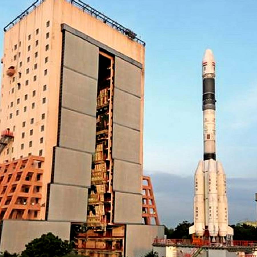 How to become a space scientist in ISRO, what steps need to be followed for success