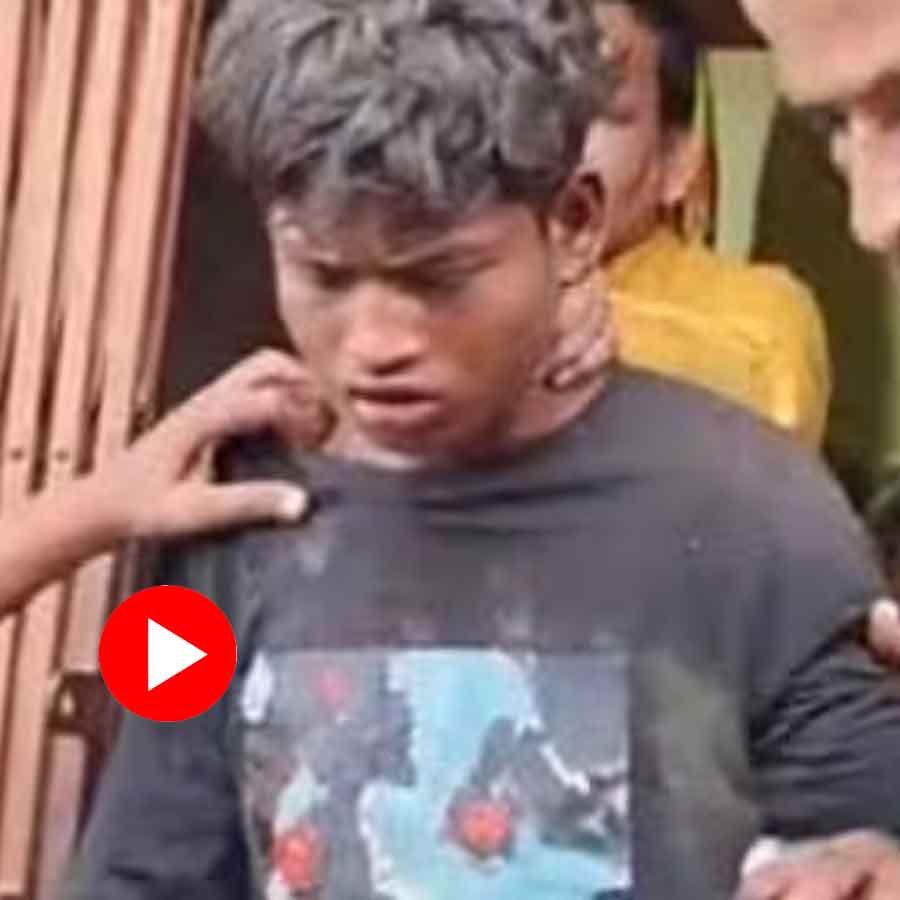 man attempted to rob the Kali temple