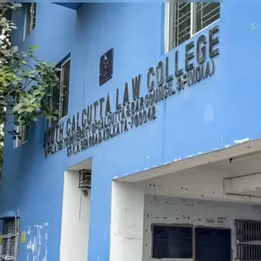 South Calcutta law college pleas in High Court for police picket in college dgtl