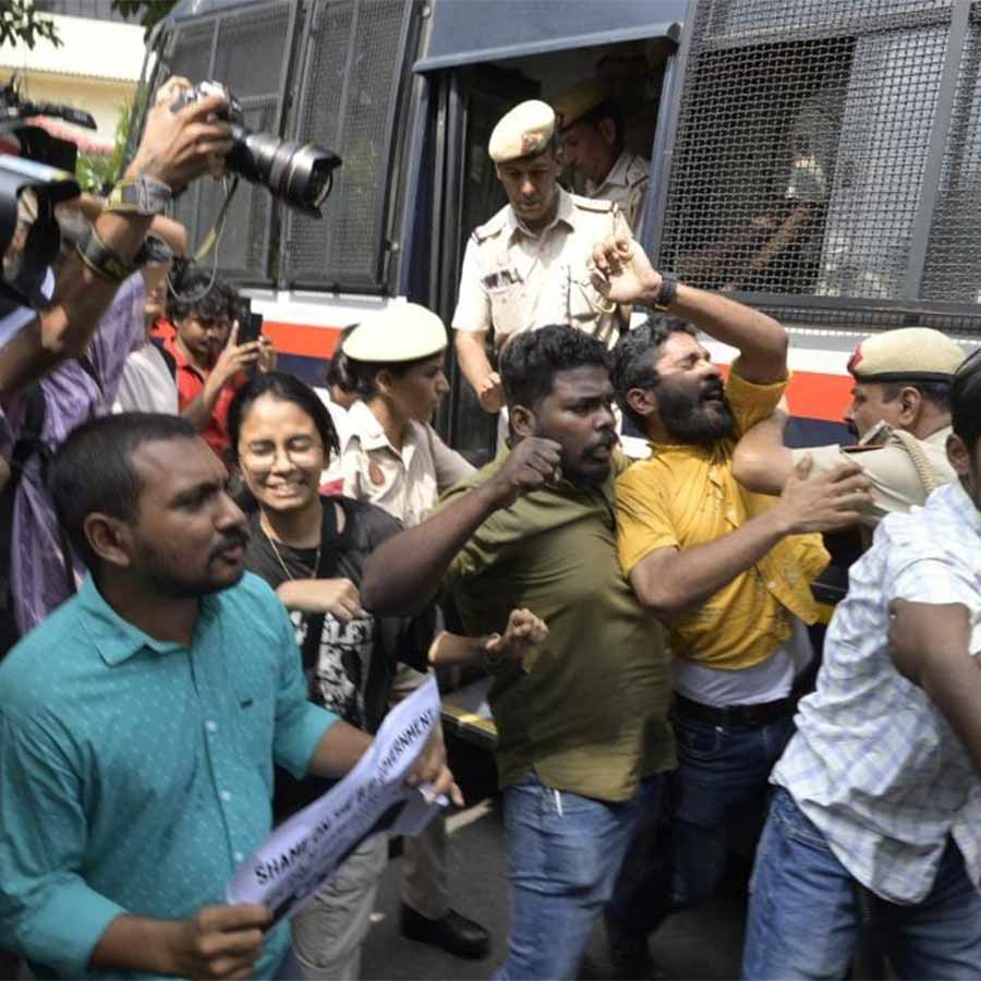 SFI protests against Odisha girls’ harassment & suicide case