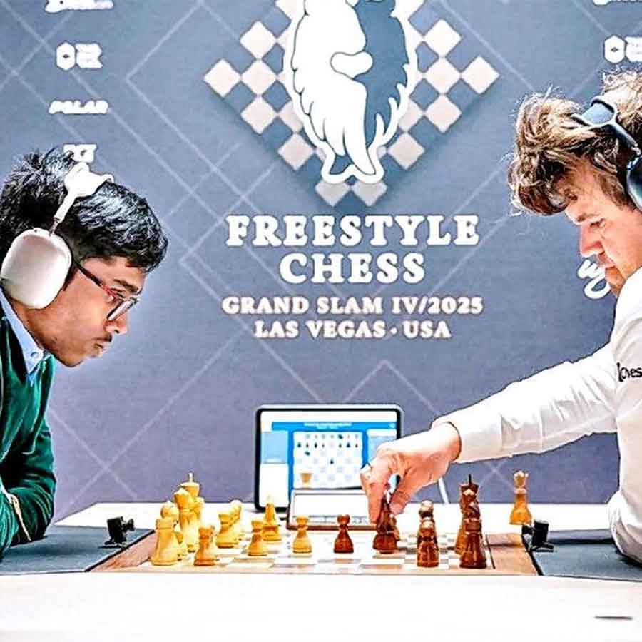 Magnus Carlsen was defeated by Rameshbabu Praggnanandhaa