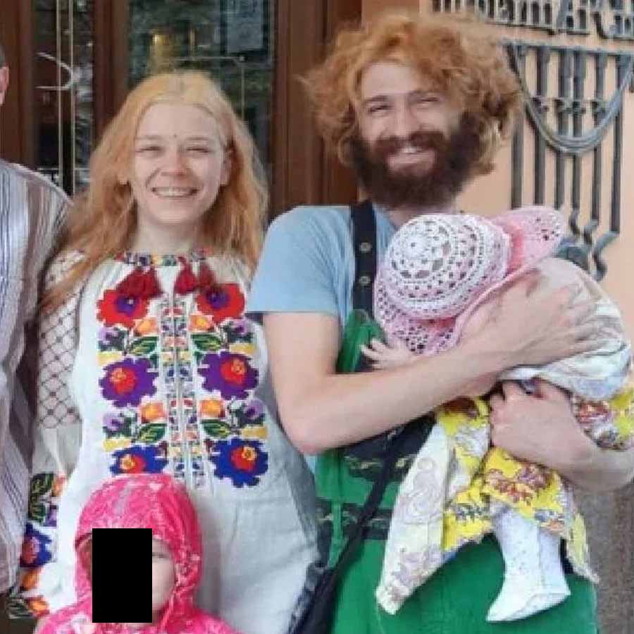 গোল্ডস্টেইনের সঙ্গে নিনার ২০১৭ সালের গোড়ার দিকে গোয়ায় আলাপ হয়। একে অপরের প্রেমে পড়েন ও একত্রবাস করতে শুরু করেন। নিনা ও গোল্ডস্টেইনের দুই সন্তান হয়। বিচ্ছেদের আগে পর্যন্ত তাঁরা ইউক্রেনে ও ভারতে একসঙ্গে বেড়াতে আসেন।