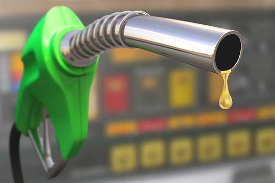 Crude oil price would hit 120 dollar per barrel, but India stabilized the cost by purchasing it from Russia