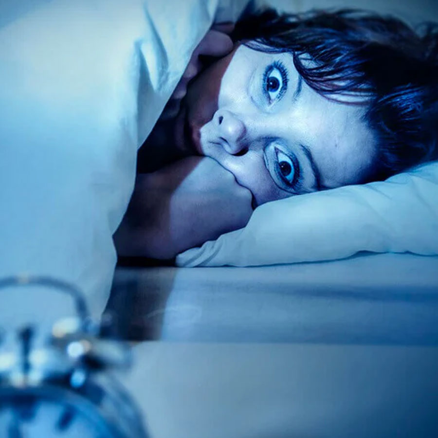 These are some psychological tricks to stop overthinking and fear during sleep