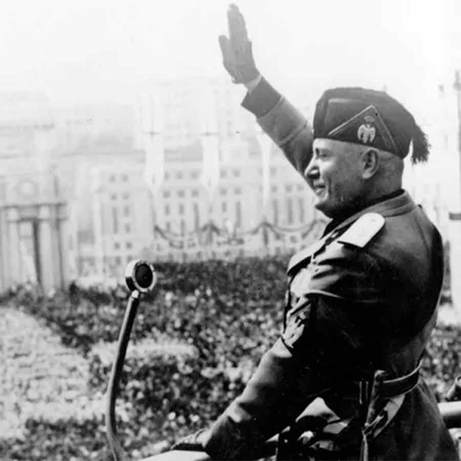 A large section of India's political and intellectual circles were fans of Mussolini