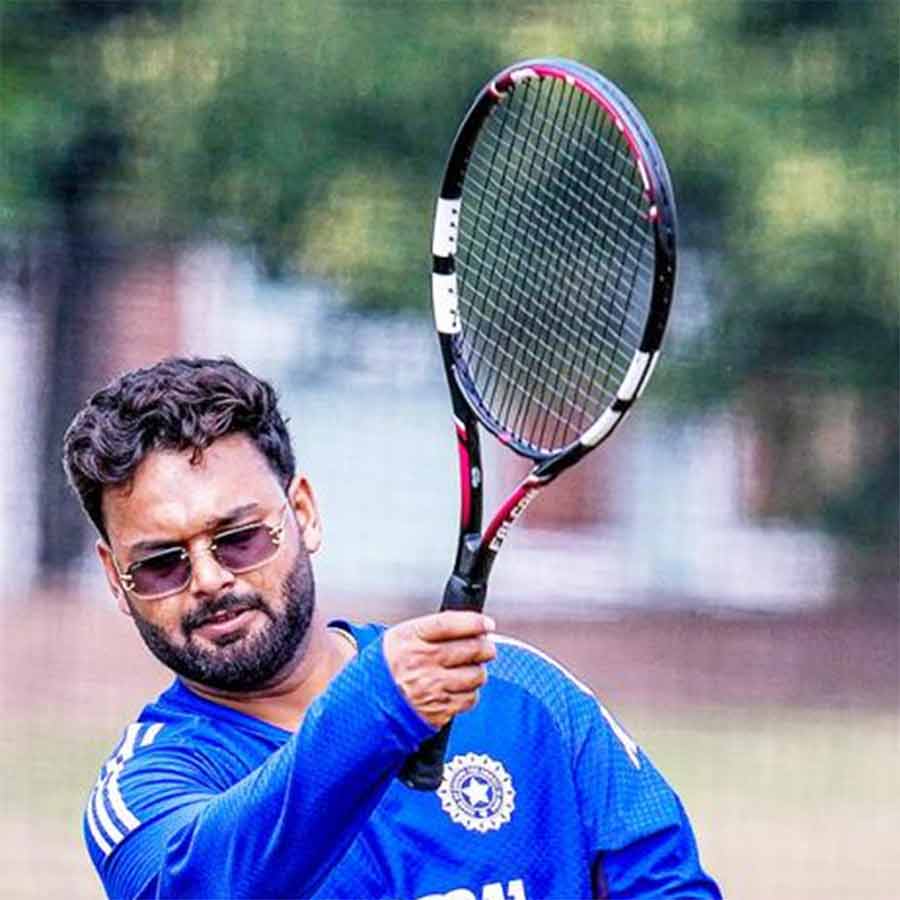 There are doubts over whether Rishabh Pant will be able to keep wicket in the fourth Test