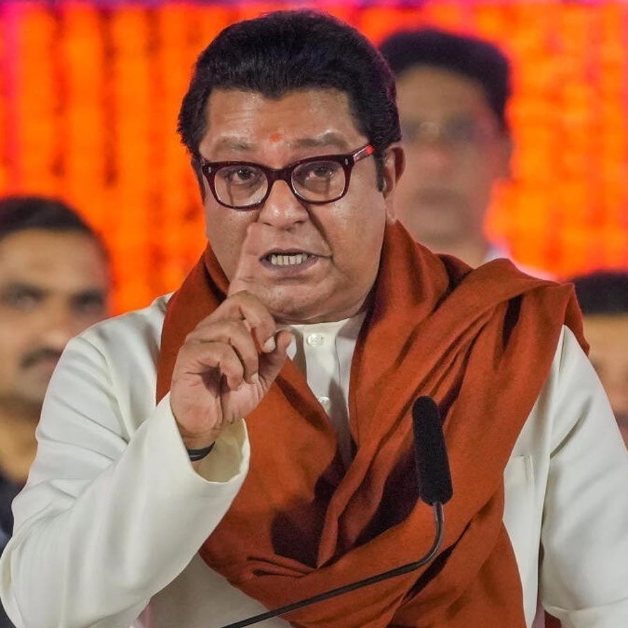 Controversy sparked regarding Marathi and Hindi language in Maharashtra