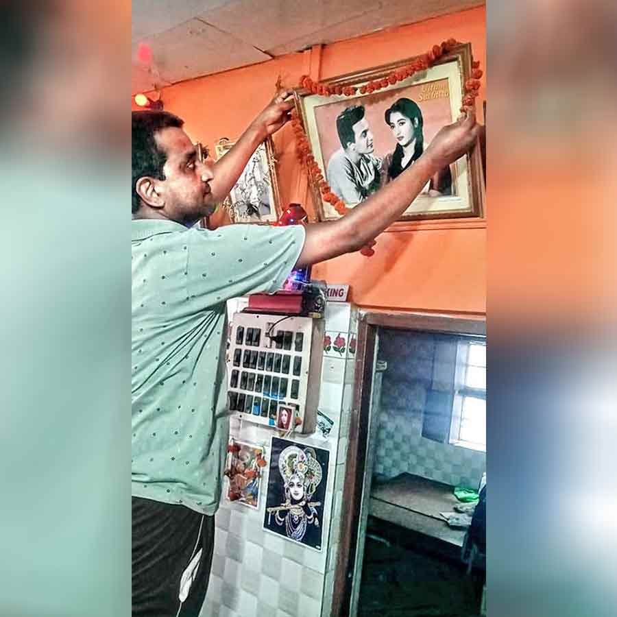 Theme of a rice hotel is Uttam Kumar