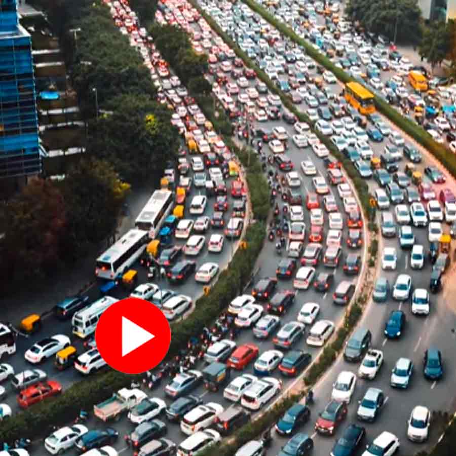 Video of Gurgaon traffic taken from highrise building goes viral dgtl